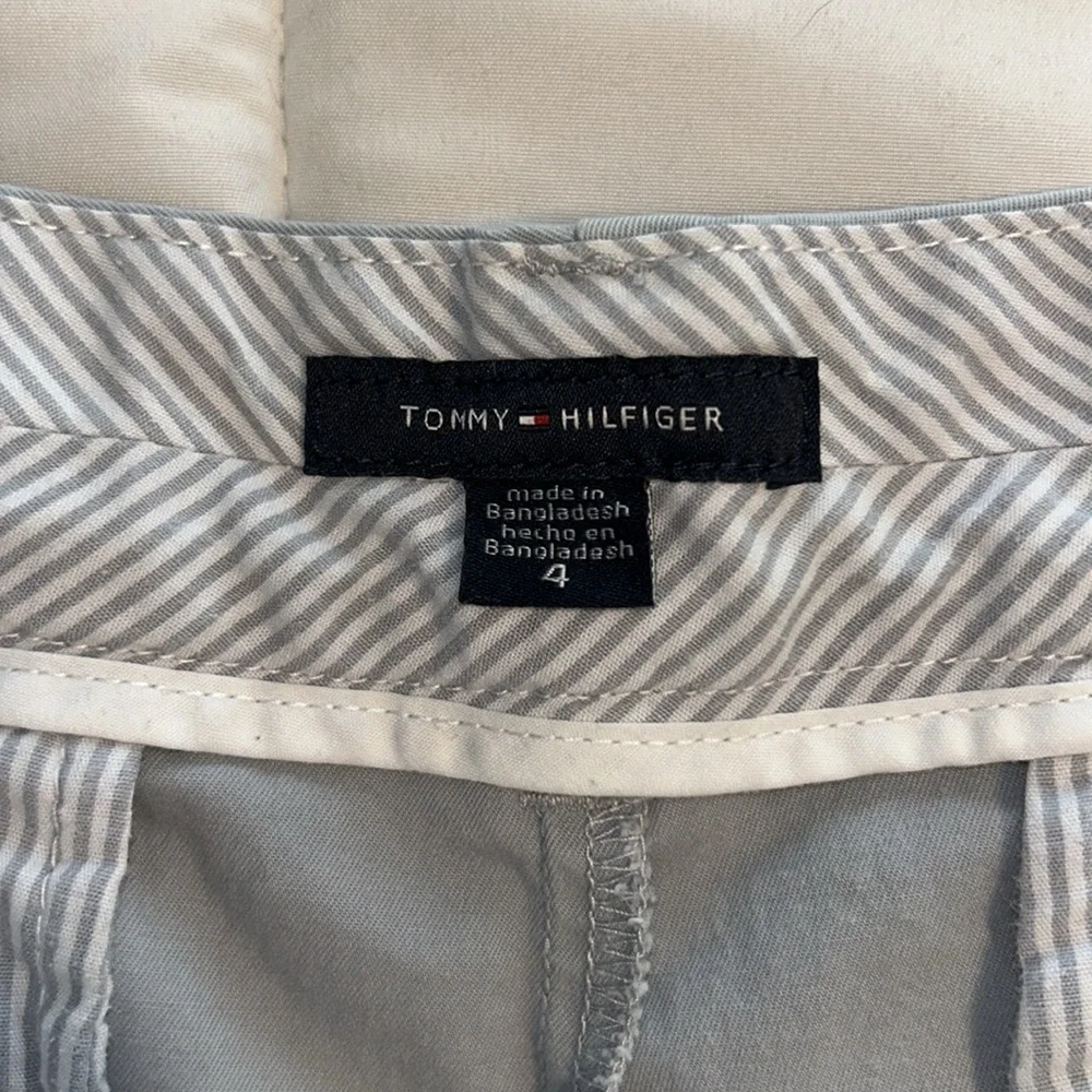 Tommy Hilfiger Shorts Women's Size 4 Gray Chinos - Picture 4 of 8